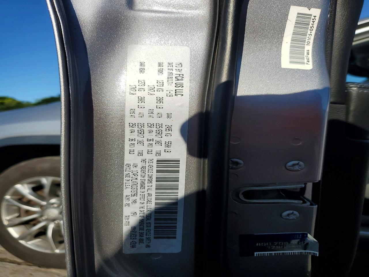 2019 JEEP CHEROKEE