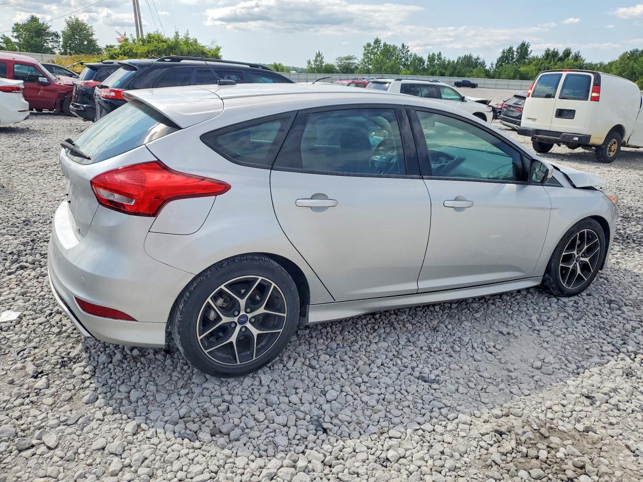 2015 FORD FOCUS