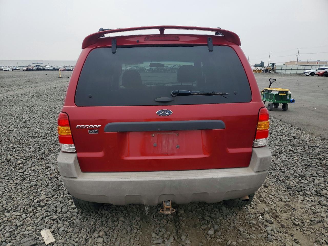 2004 FORD ESCAPE
