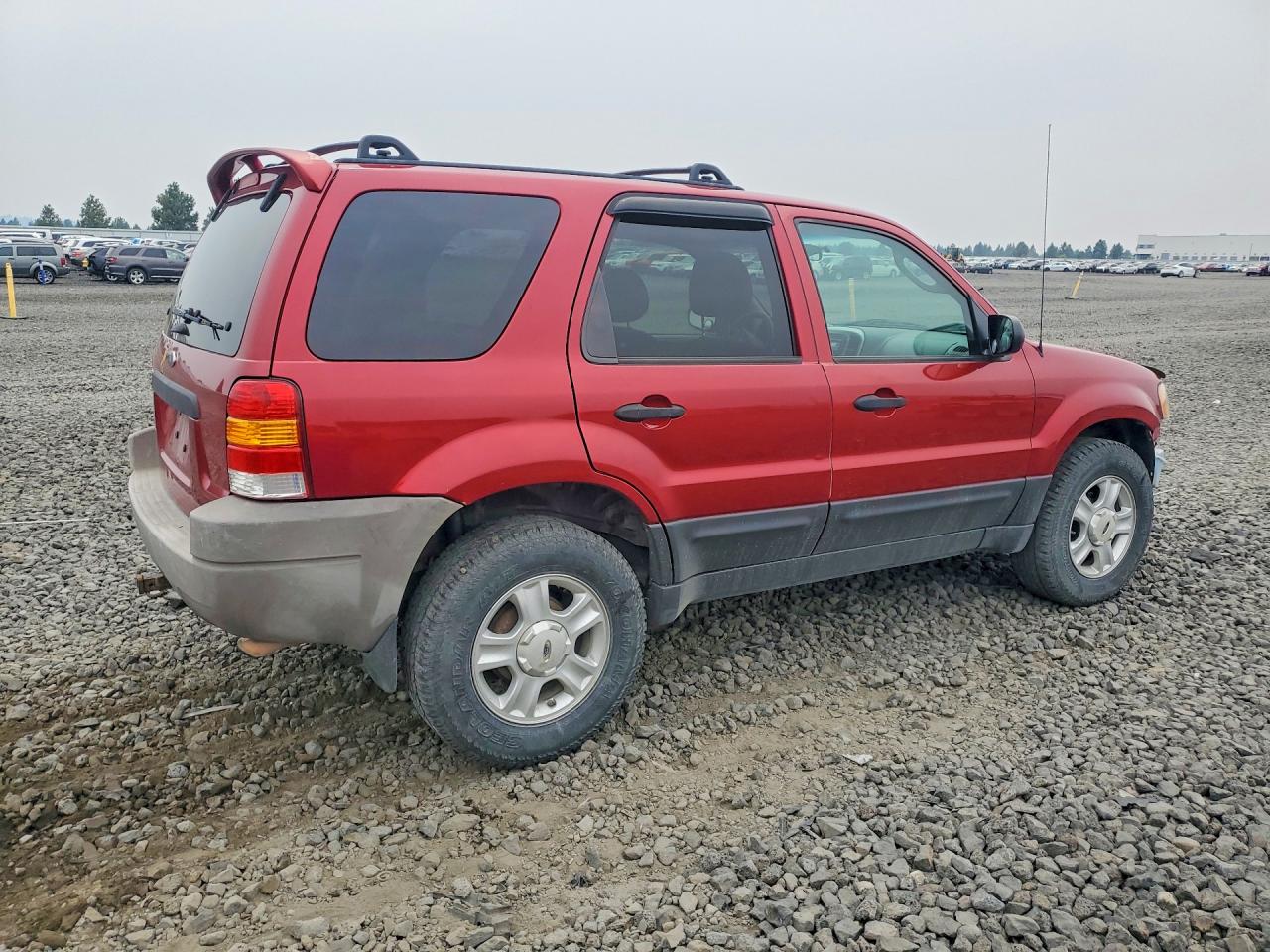2004 FORD ESCAPE
