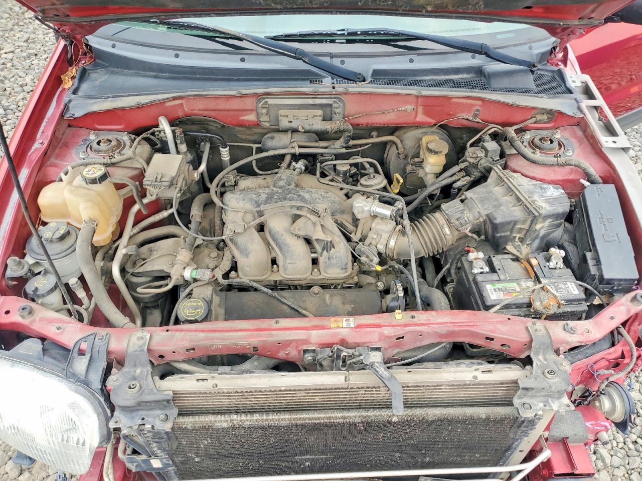 2004 FORD ESCAPE
