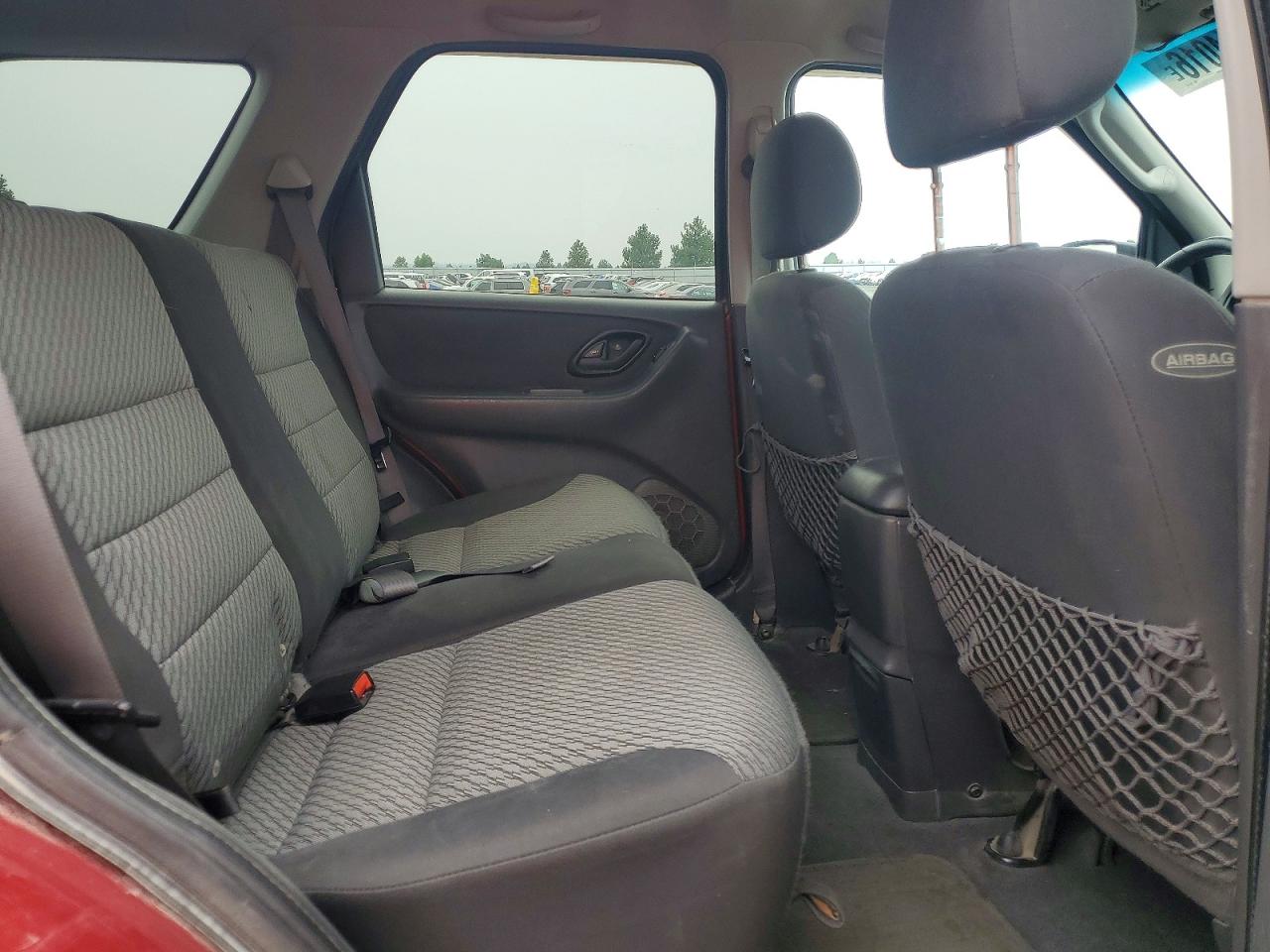 2004 FORD ESCAPE