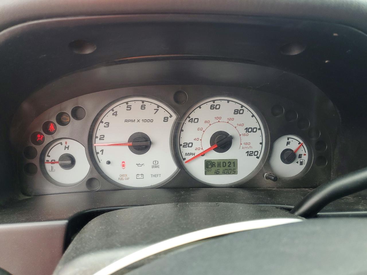 2004 FORD ESCAPE