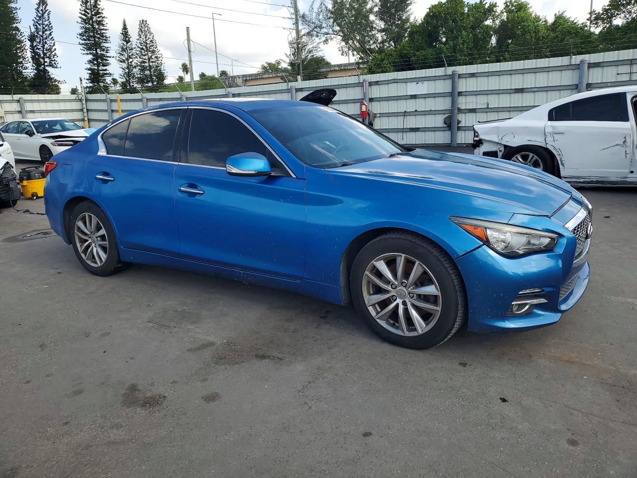 2014 INFINITI Q50