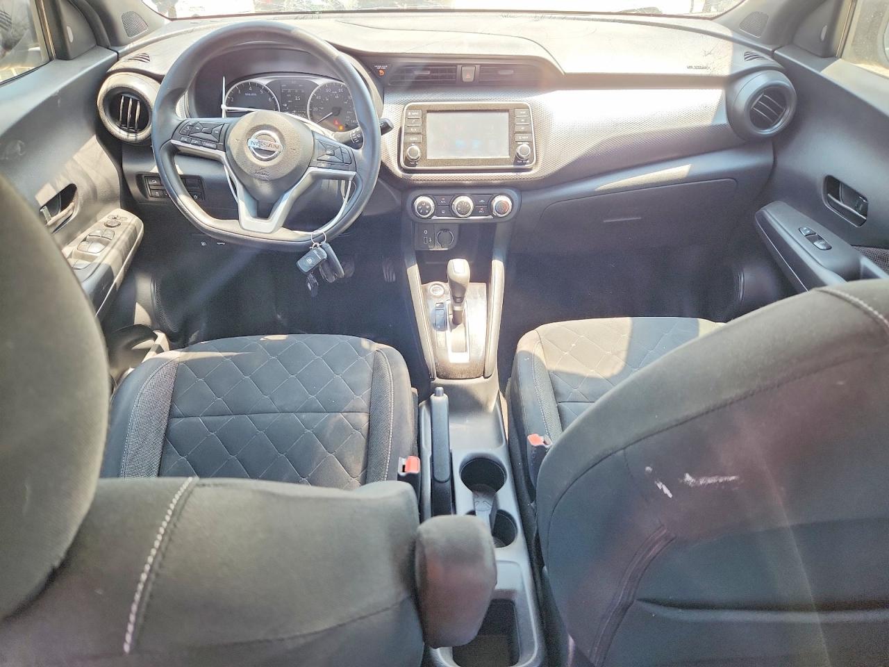 2020 NISSAN KICKS