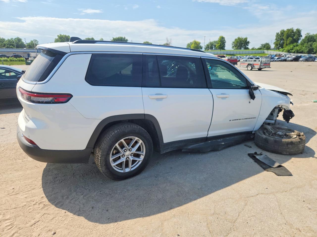 2023 JEEP CHEROKEE