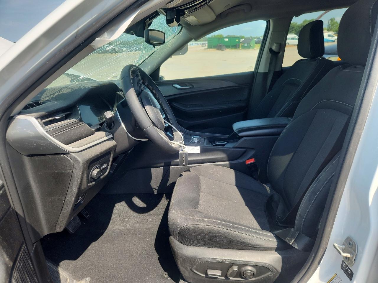 2023 JEEP CHEROKEE