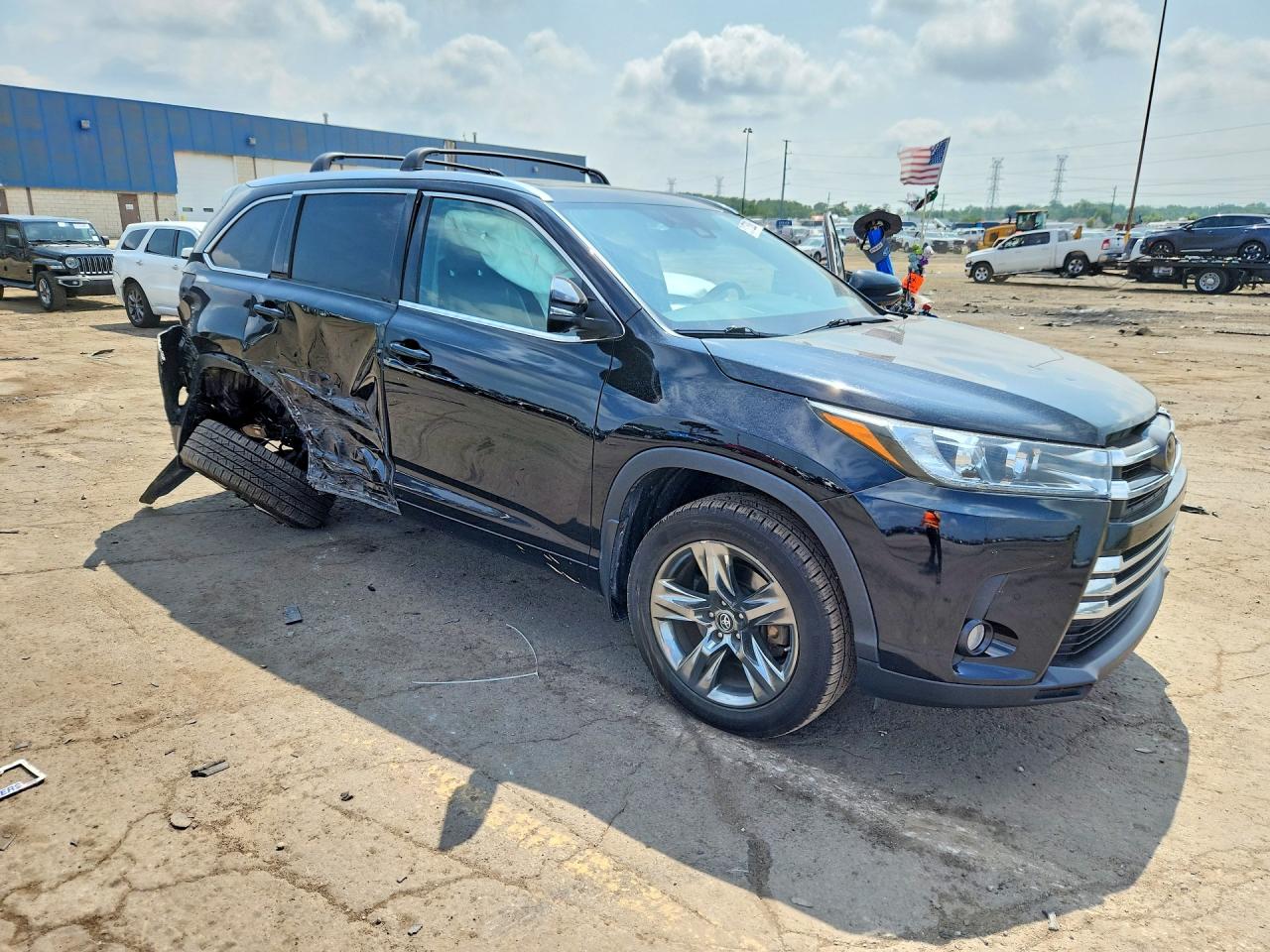 2018 TOYOTA HIGHLANDER