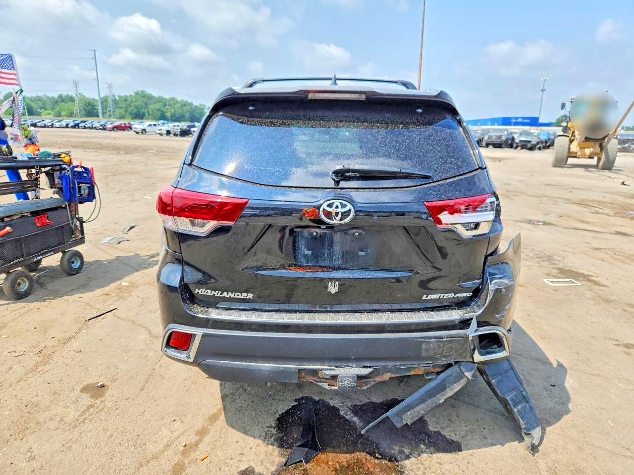 2018 TOYOTA HIGHLANDER