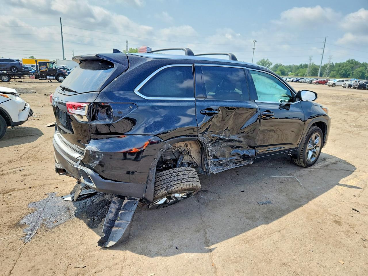 2018 TOYOTA HIGHLANDER