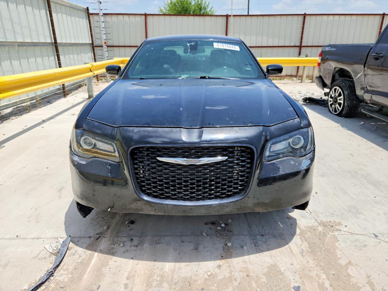 2018 CHRYSLER 300