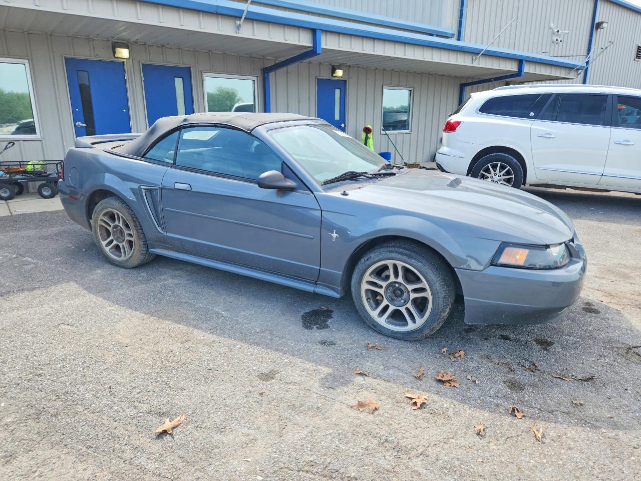 2000 FORD MUSTANG