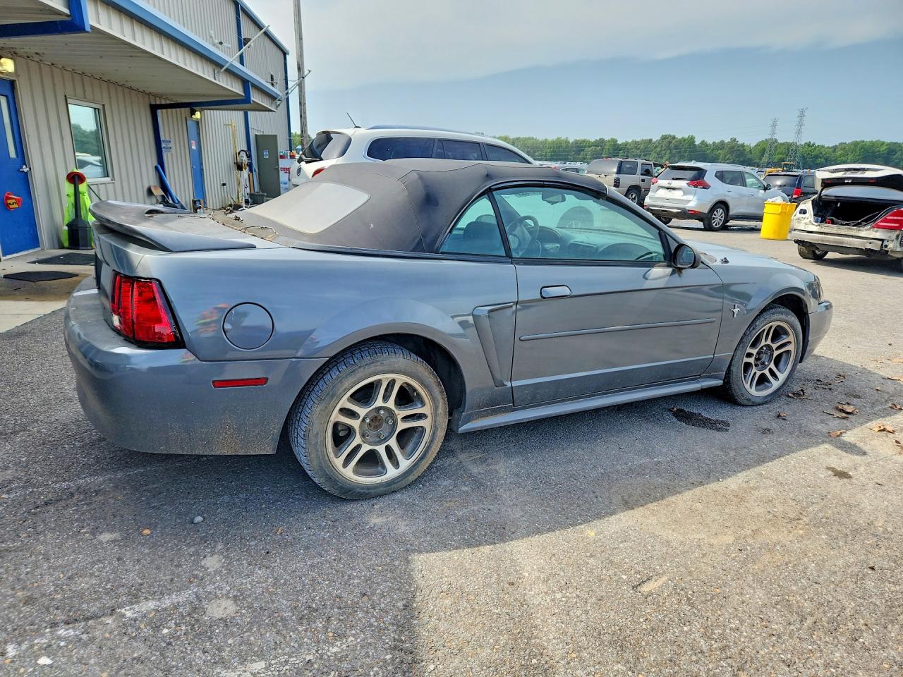 2000 FORD MUSTANG