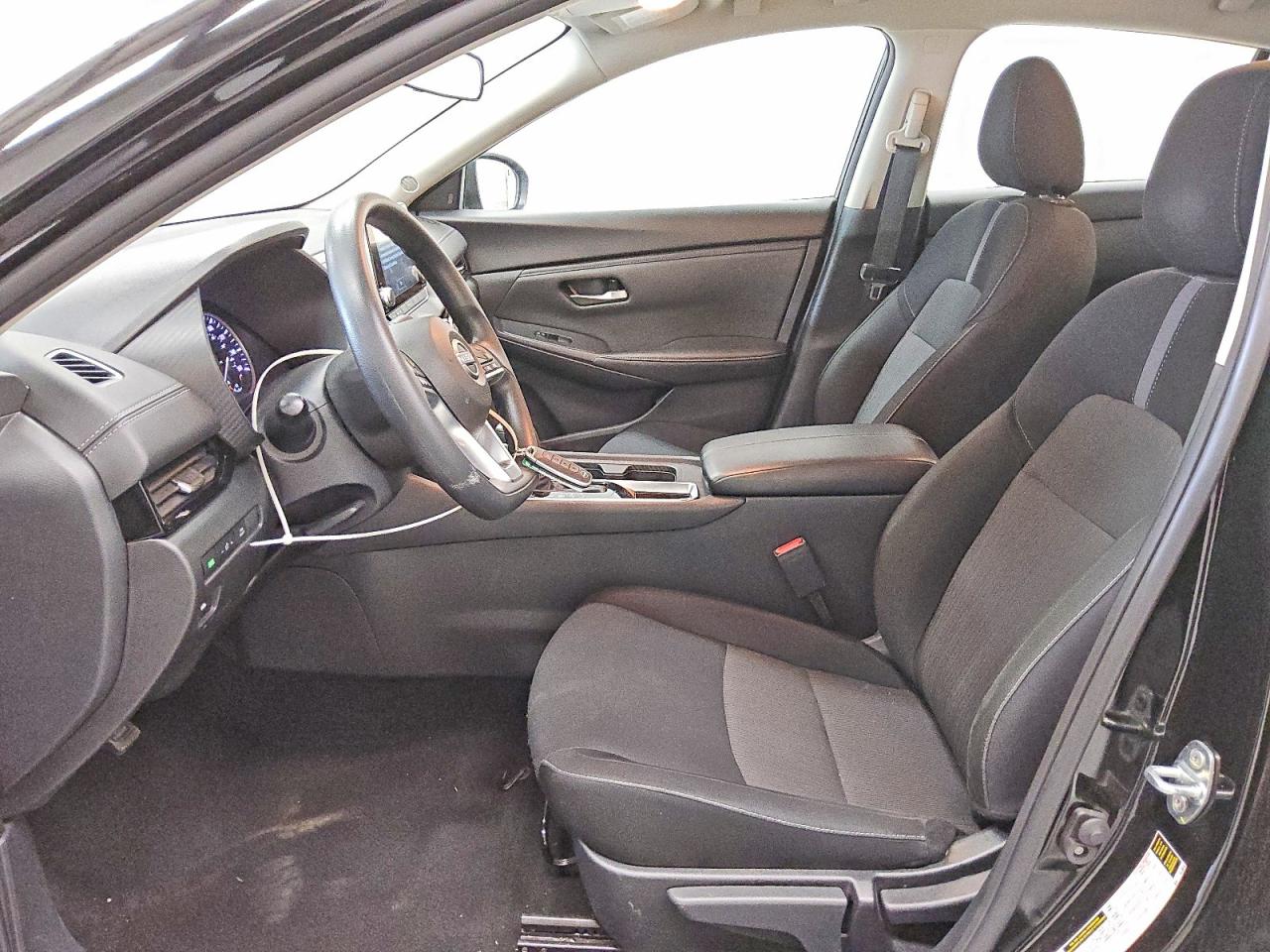 2025 NISSAN SENTRA