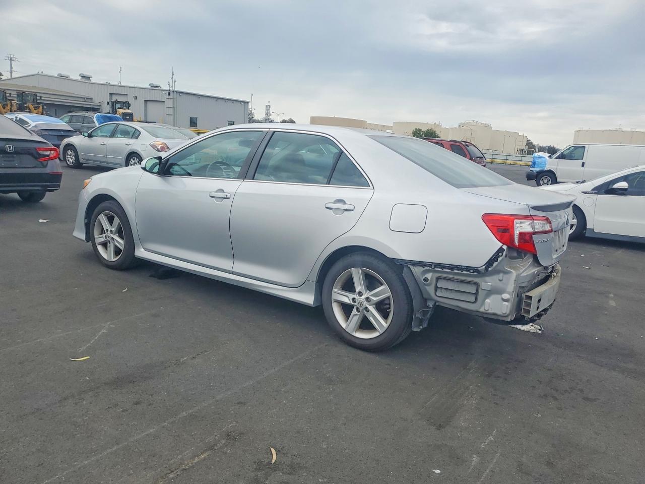 2012 TOYOTA CAMRY