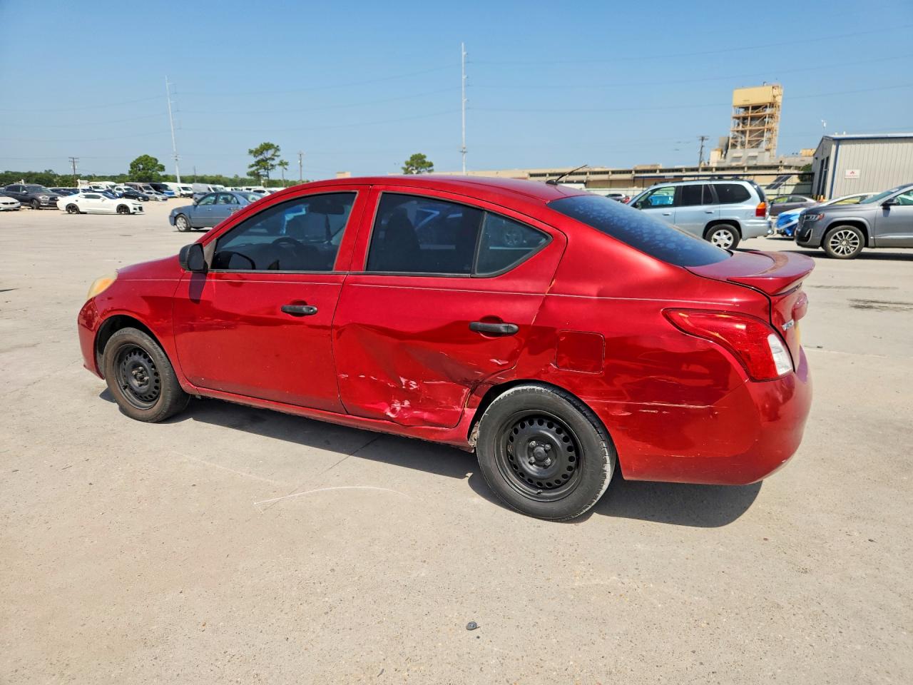 2014 NISSAN VERSA