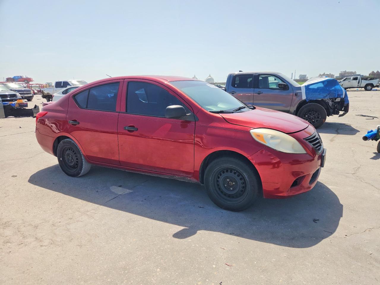 2014 NISSAN VERSA