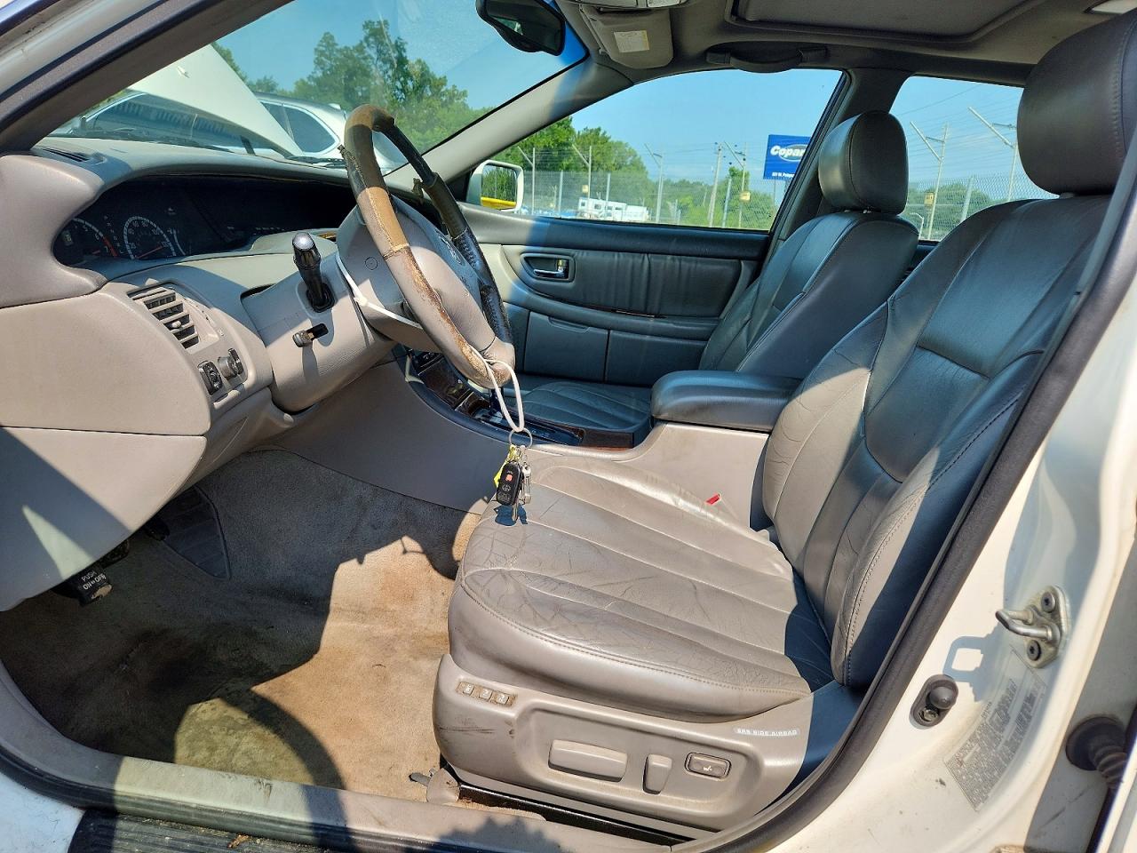 2002 TOYOTA AVALON