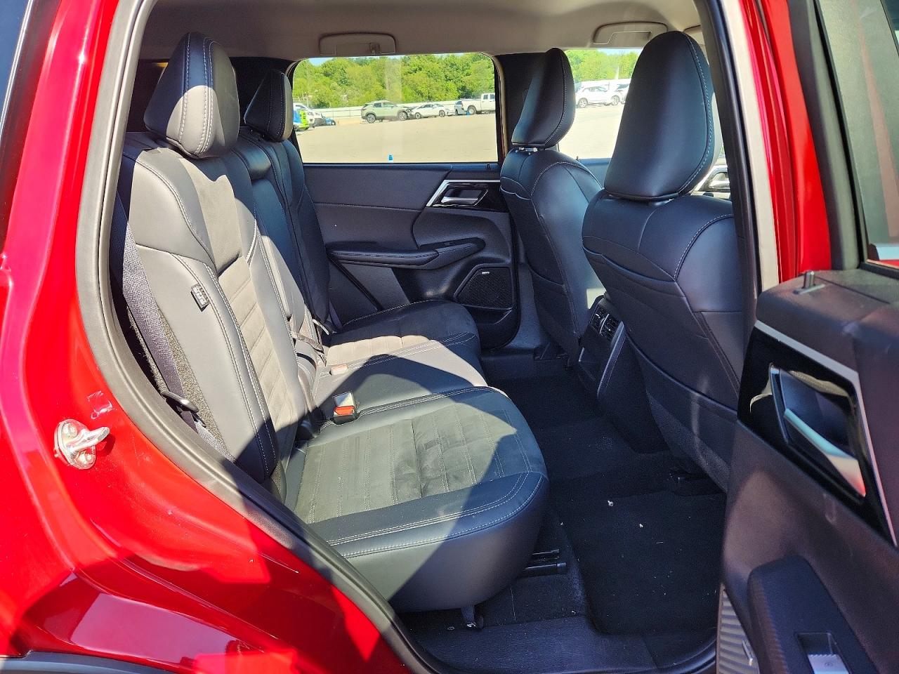 2025 MITSUBISHI OUTLANDER