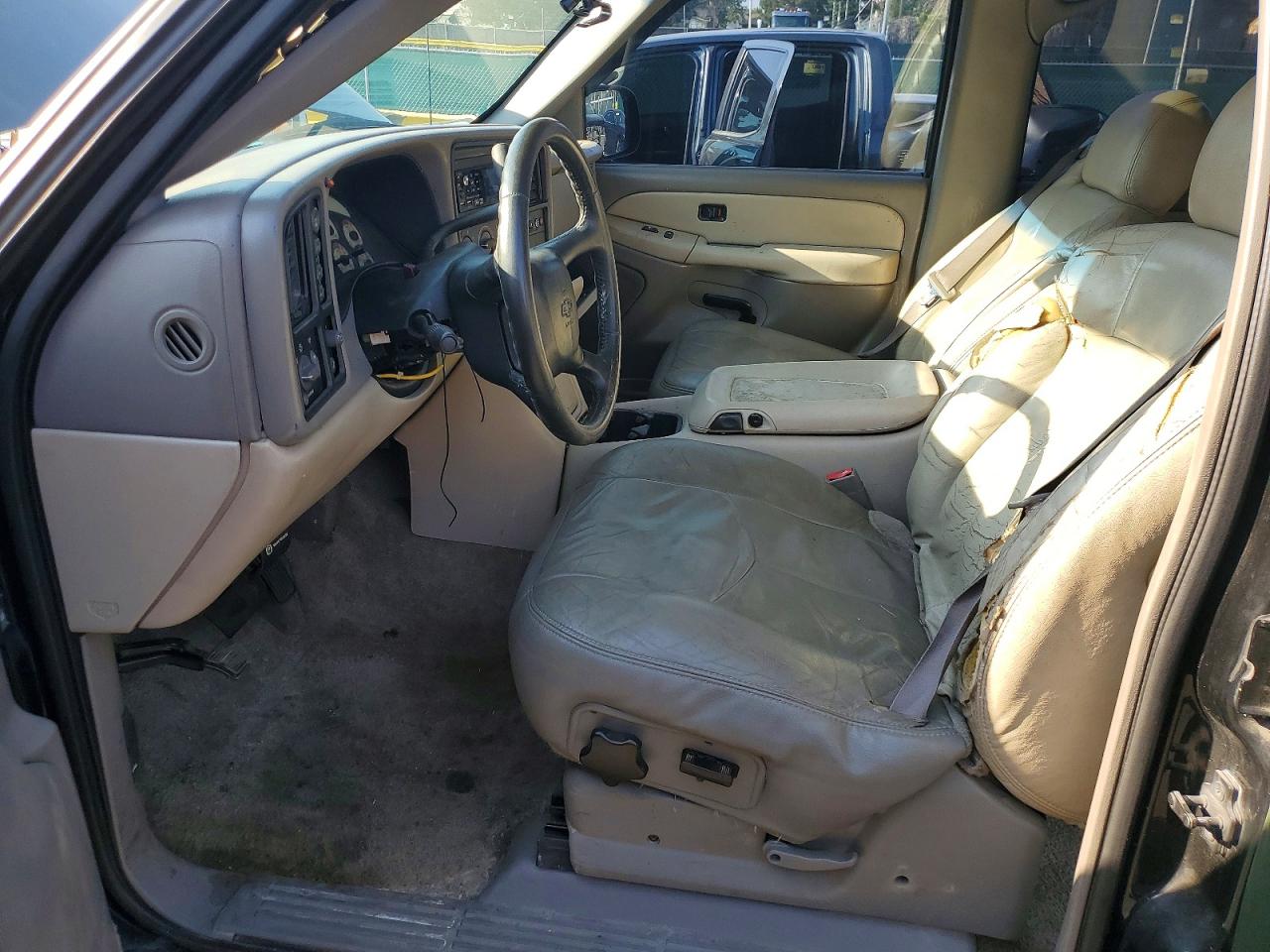 2002 CHEVROLET TAHOE