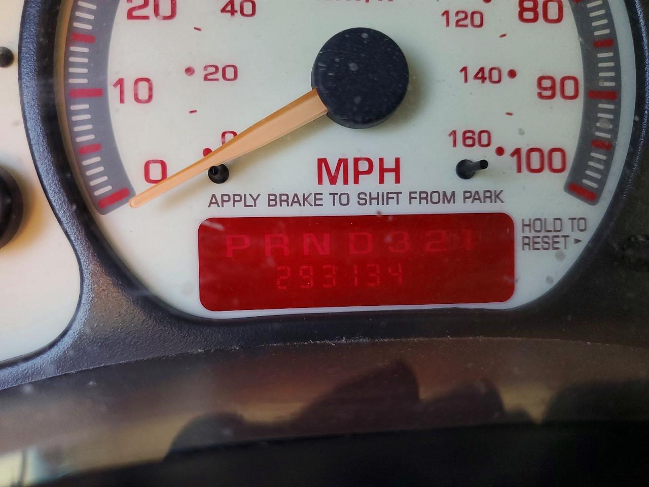 2002 CHEVROLET TAHOE