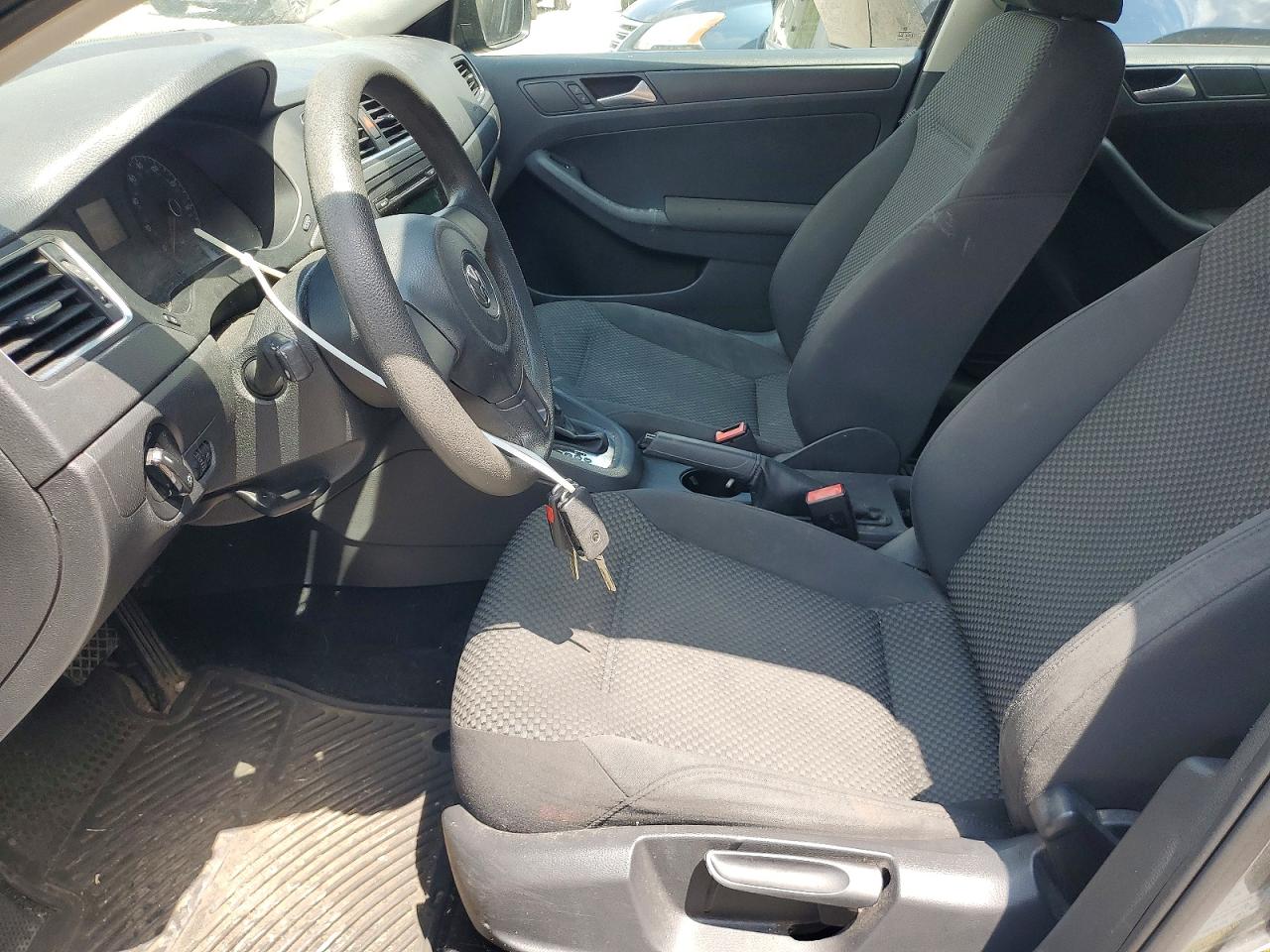 2012 VOLKSWAGEN JETTA