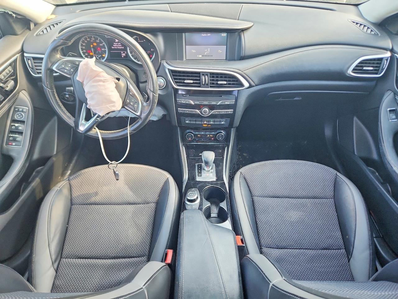 2019 INFINITI QX30