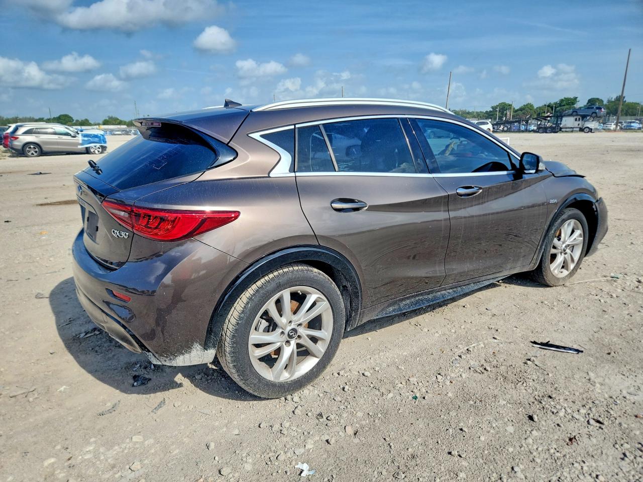 2019 INFINITI QX30