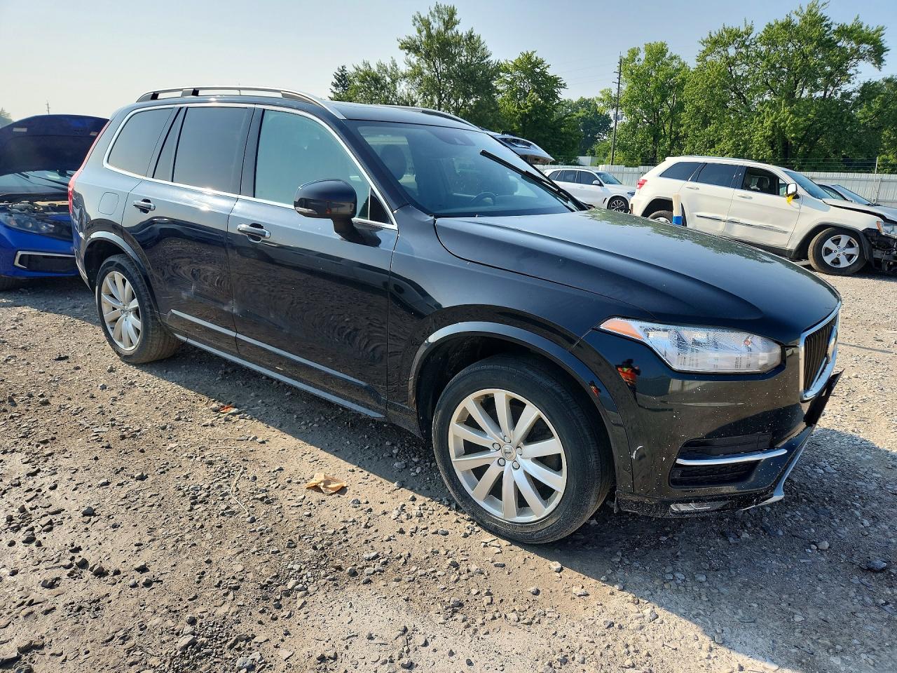 2016 VOLVO XC90