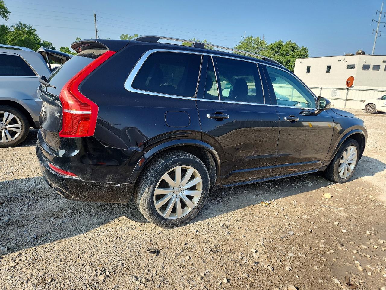 2016 VOLVO XC90