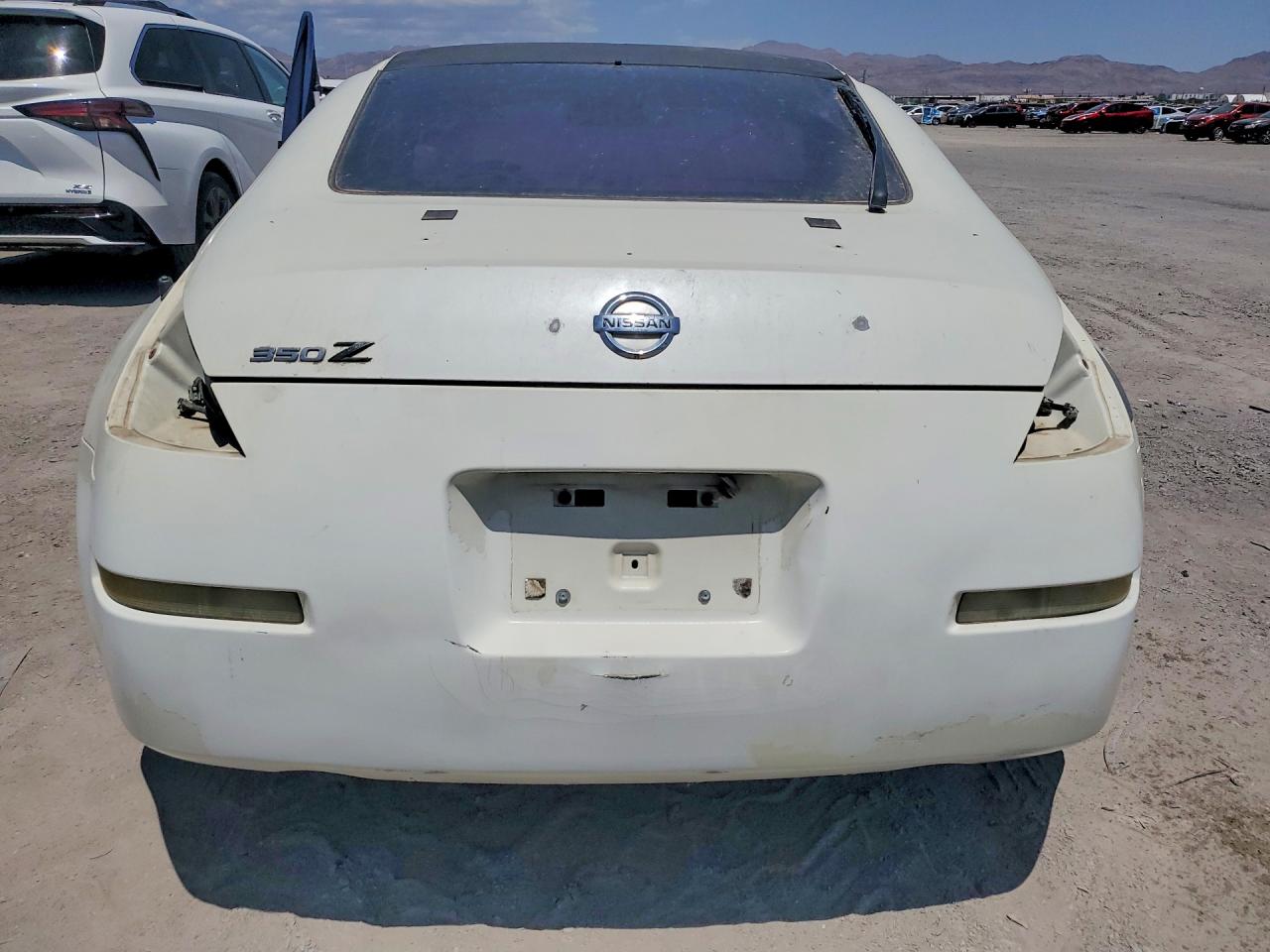 2005 NISSAN 350Z