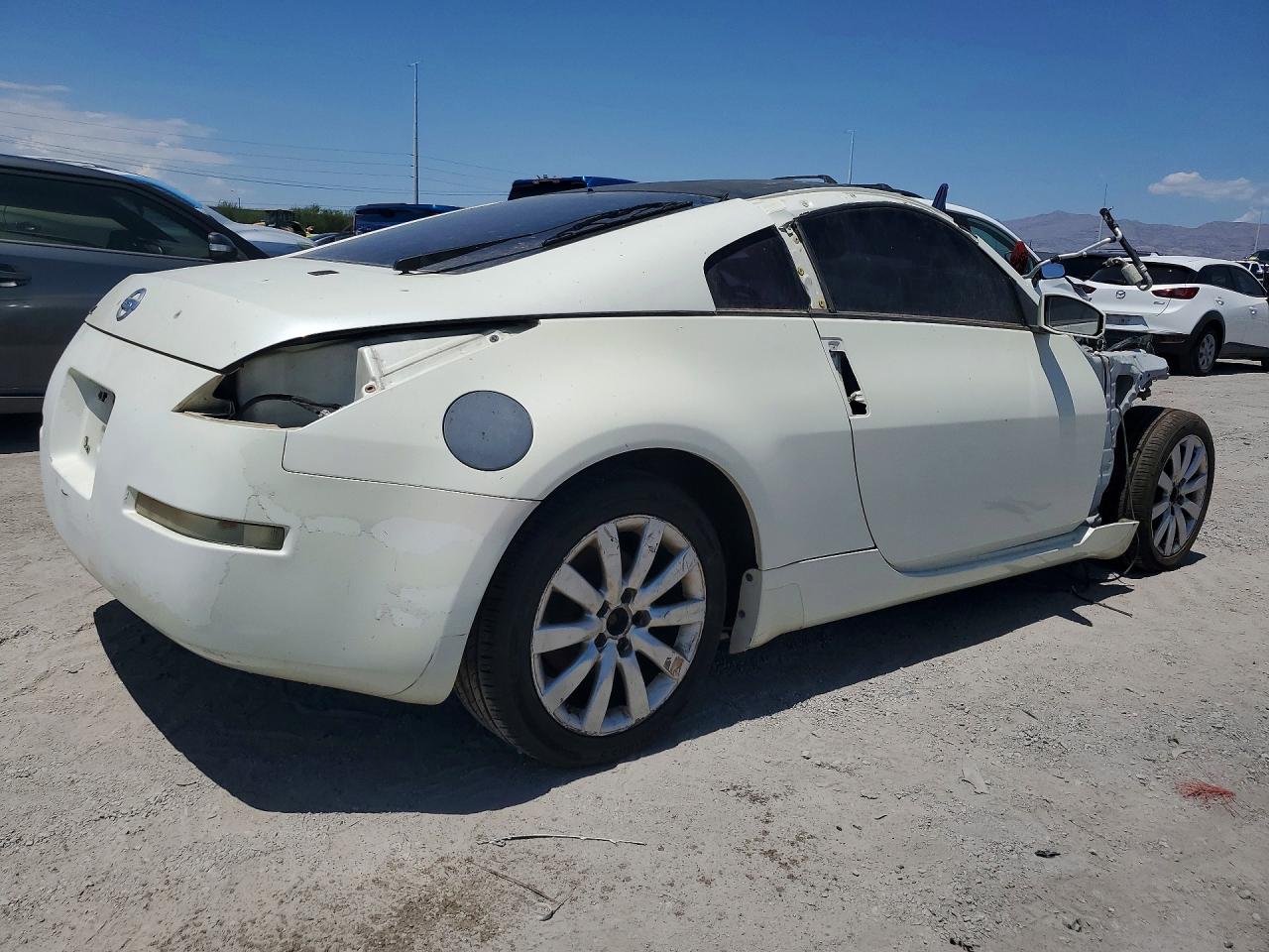 2005 NISSAN 350Z