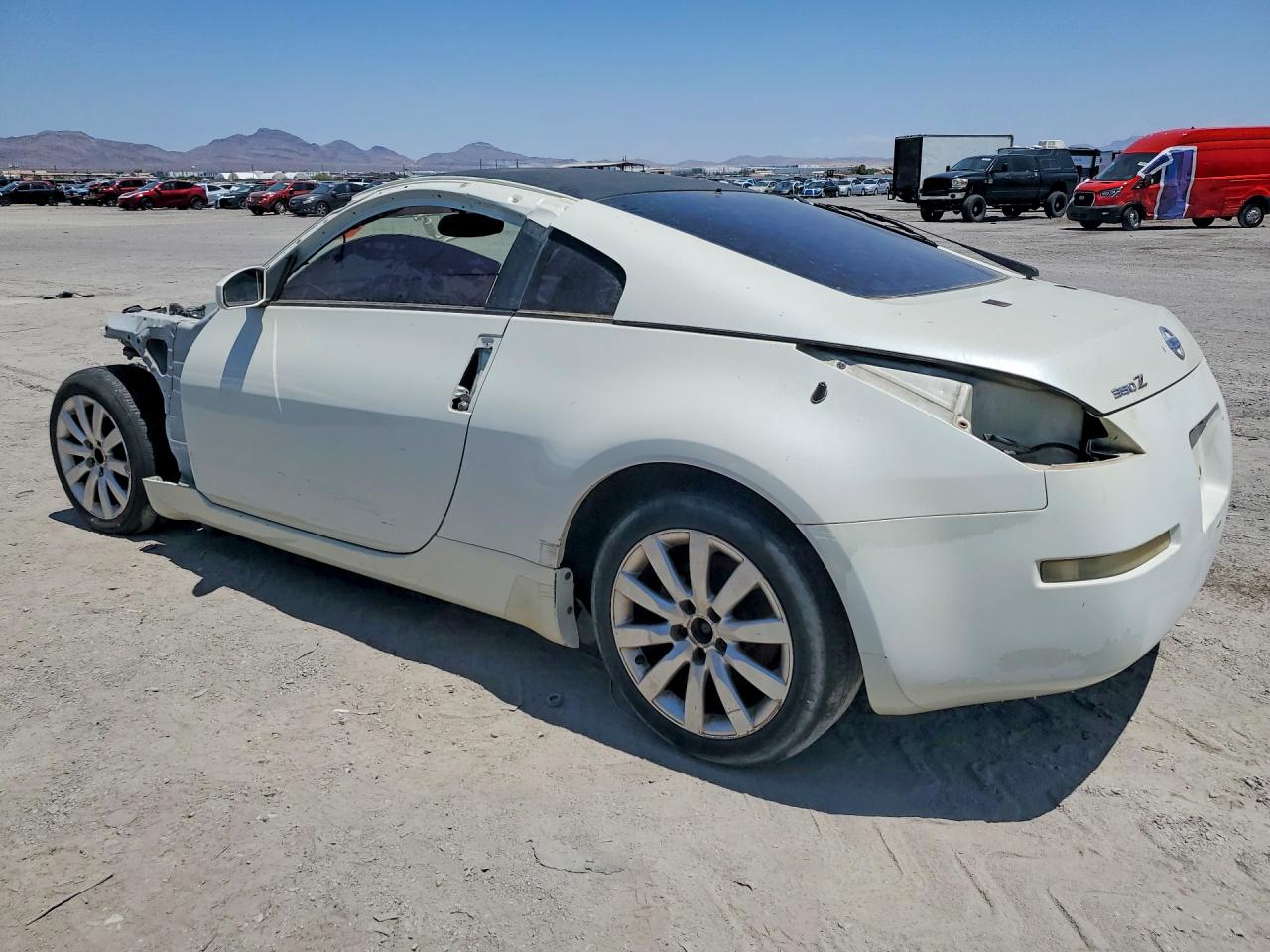 2005 NISSAN 350Z