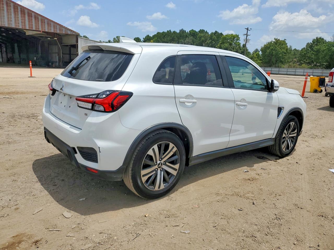 2021 MITSUBISHI OUTLANDER