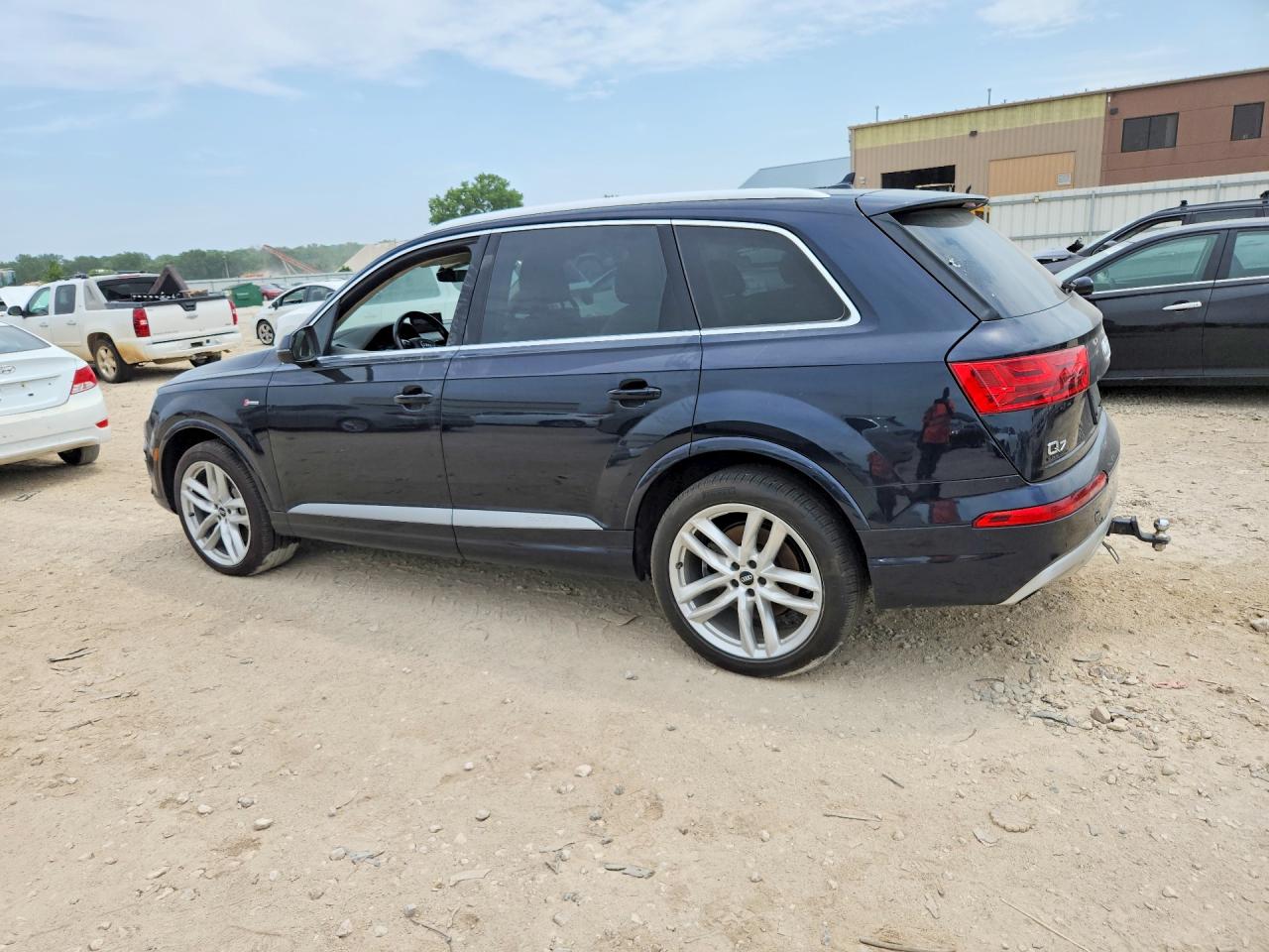 2017 AUDI Q7