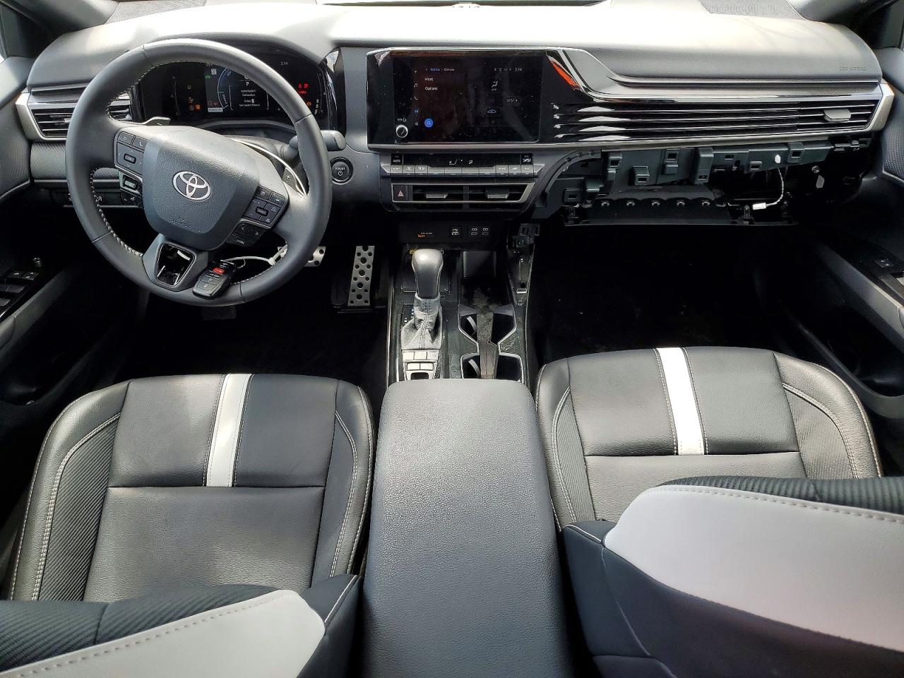 2026 TOYOTA CAMRY