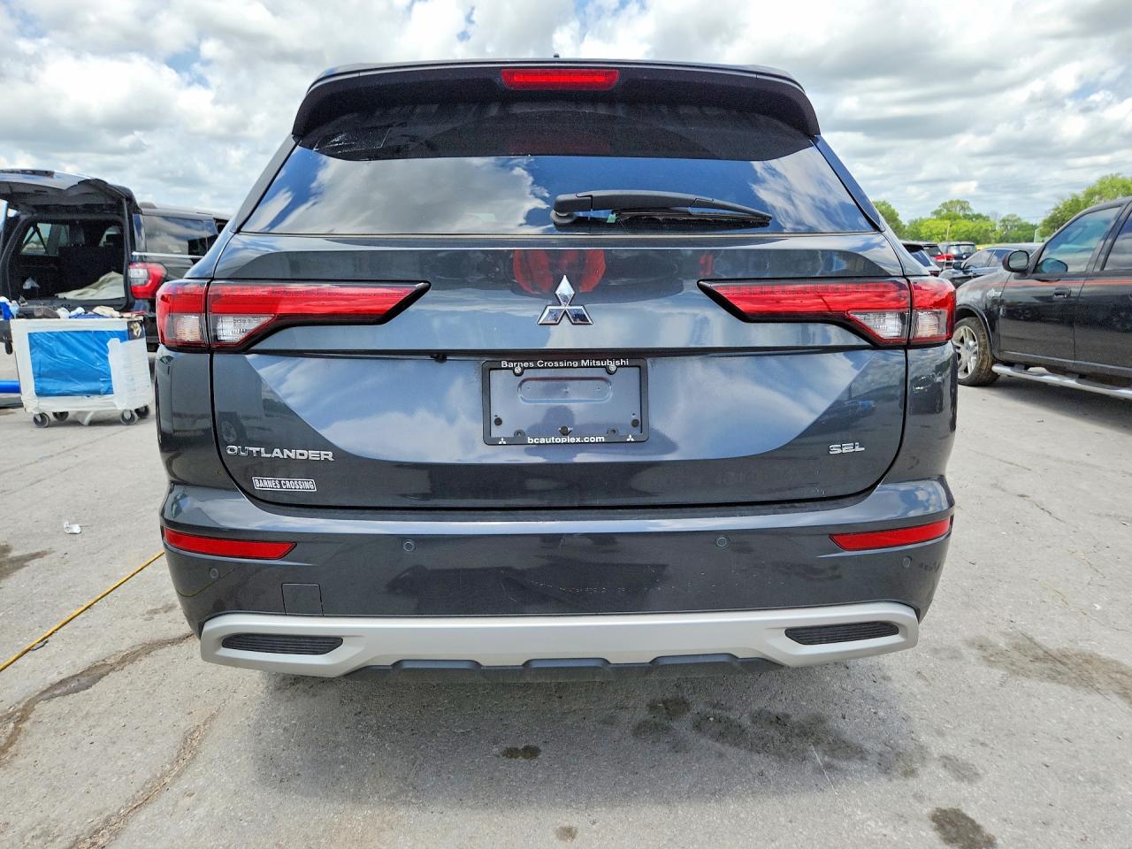 2024 MITSUBISHI OUTLANDER