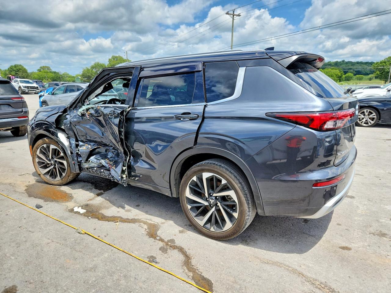 2024 MITSUBISHI OUTLANDER