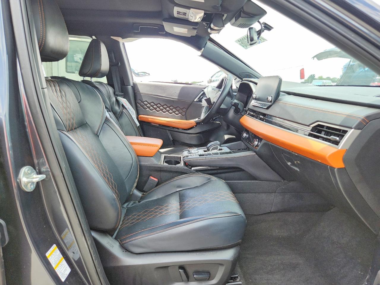 2024 MITSUBISHI OUTLANDER