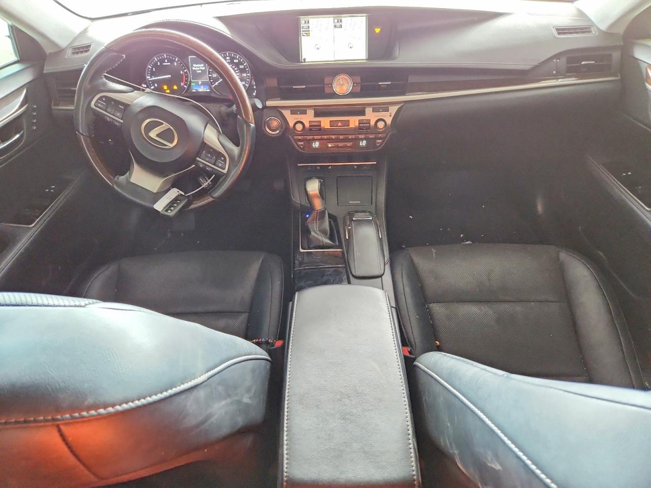 2017 LEXUS ES350