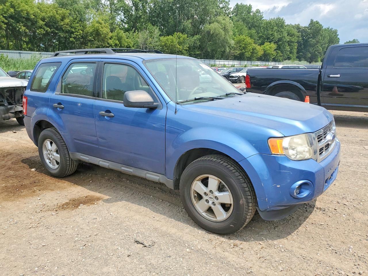2009 FORD ESCAPE