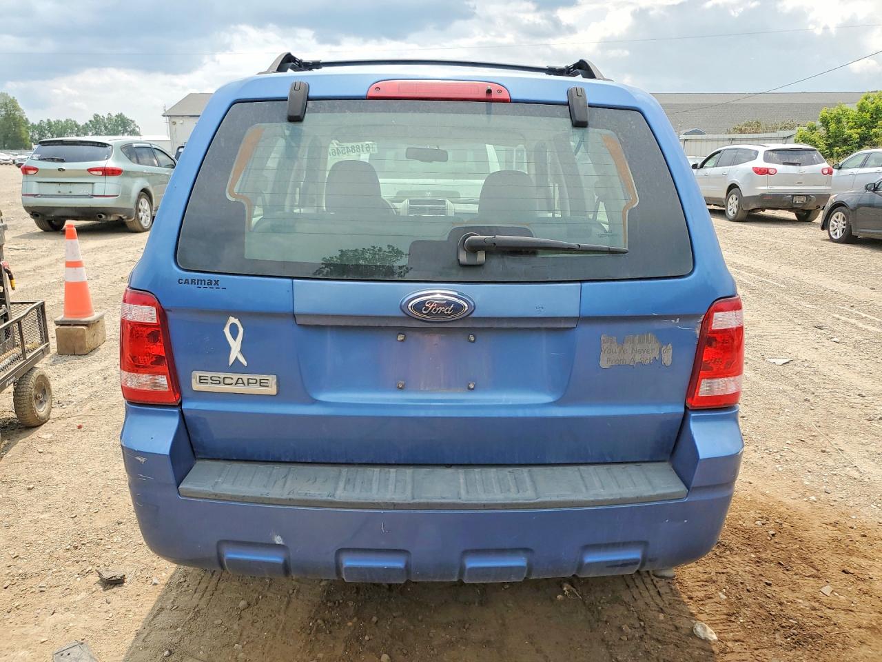 2009 FORD ESCAPE