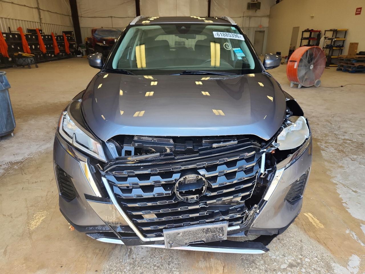 2022 NISSAN KICKS