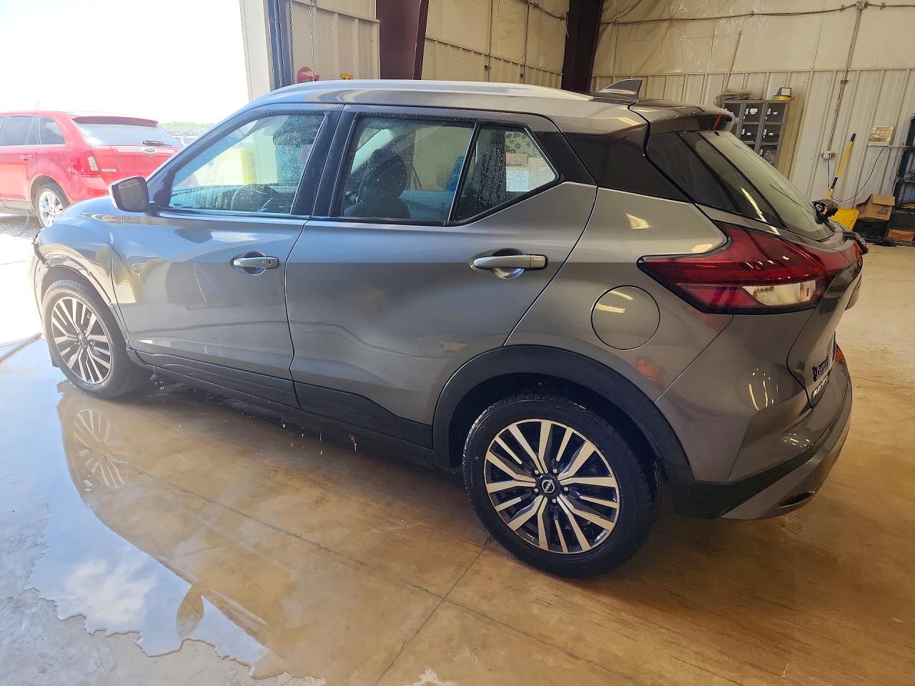 2022 NISSAN KICKS