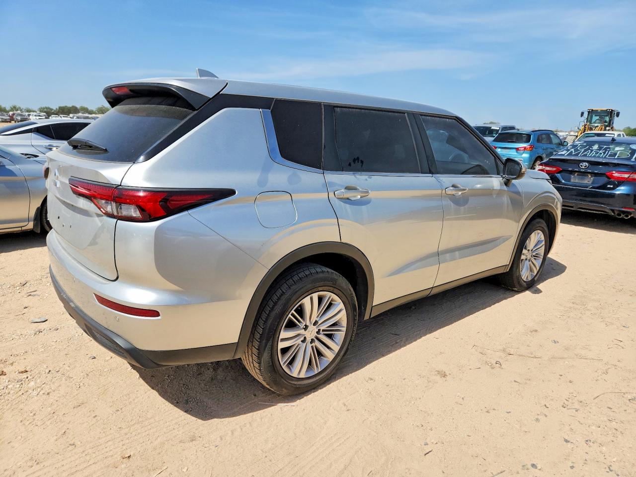 2022 MITSUBISHI OUTLANDER