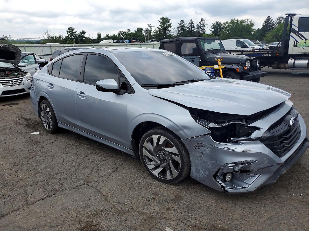2024 SUBARU LEGACY