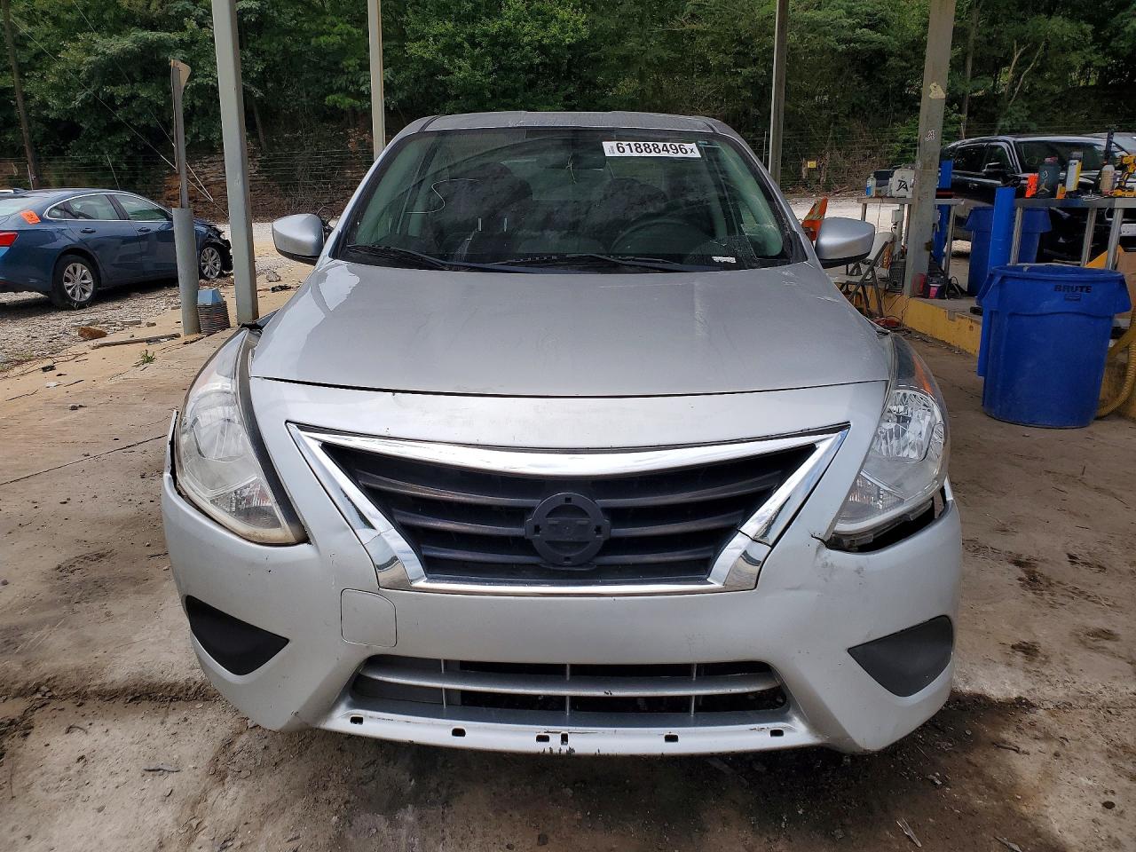 2019 NISSAN VERSA
