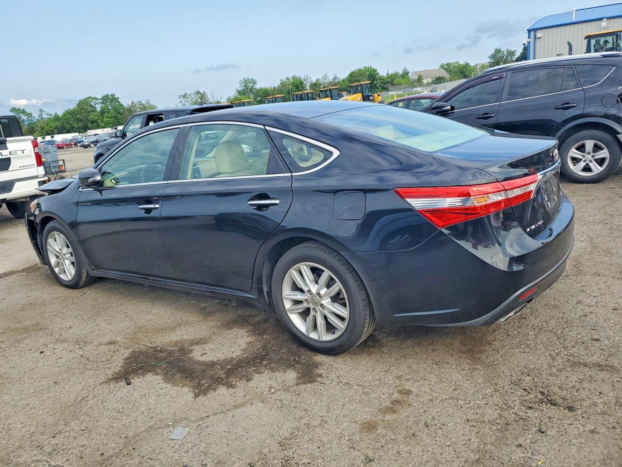 2014 TOYOTA AVALON