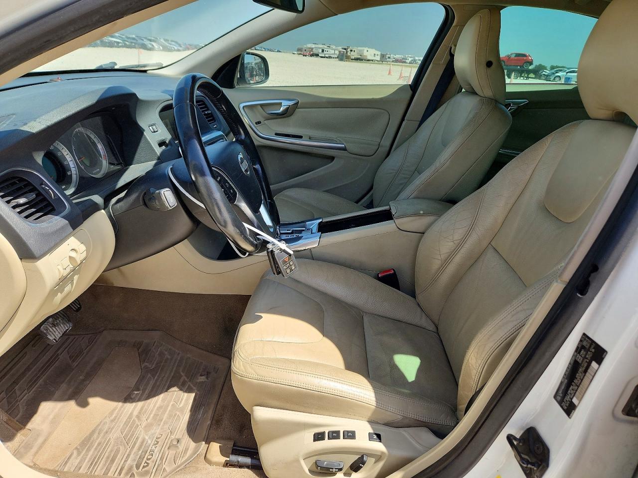 2011 VOLVO S60