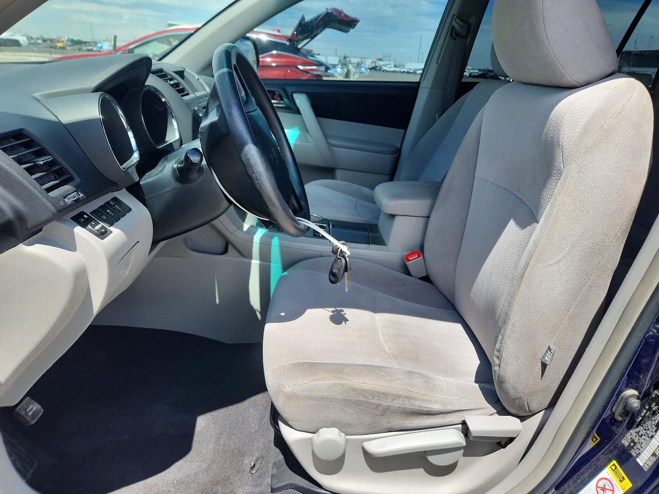 2012 TOYOTA HIGHLANDER